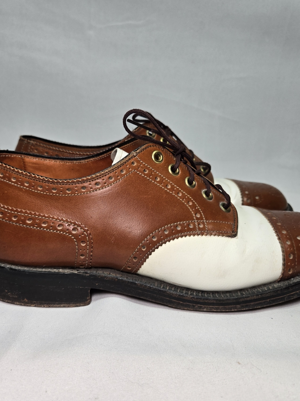 Vintage BOSTONIANS Leather Saddle Oxford Shoes Brown/White Classic Preppy